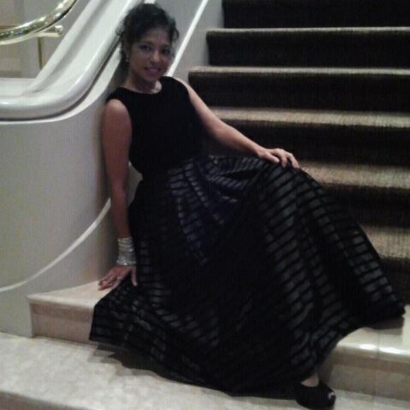 Meet your Posher, Elizabeth - Picture 1 of 8